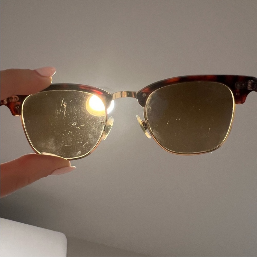 Ray-Ban Clubmaster Classic Tortoise and Gold Polarized Sunglasses - Picture 5 of 6